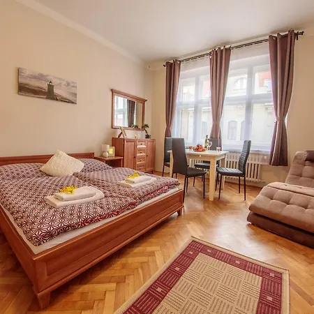 Daire Bright 2 Bedroom At City Center *